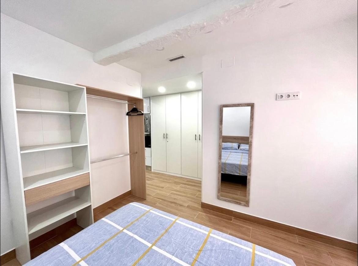 Maximilian Dreams Apartment Madrid Exterior photo